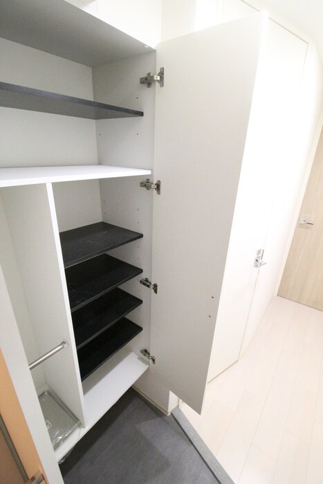 物件内観写真13　(靴箱)