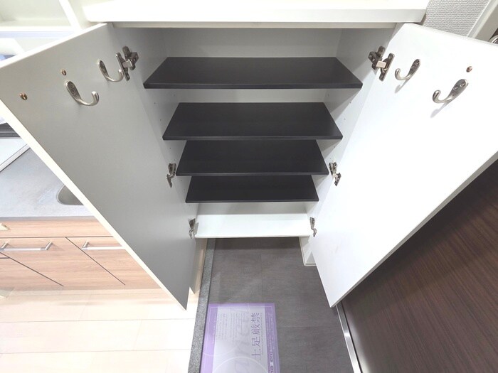 物件内観写真17　(靴箱)