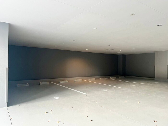 物件外観写真6　(駐車場)