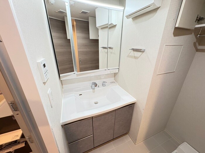 物件内観写真11　(洗面)