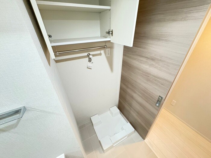 物件内観写真18　(洗濯機置場)