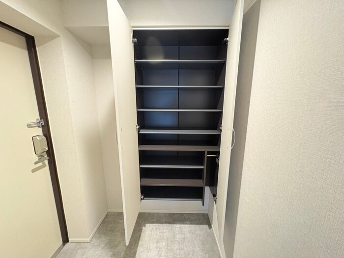 物件内観写真19　(靴箱)