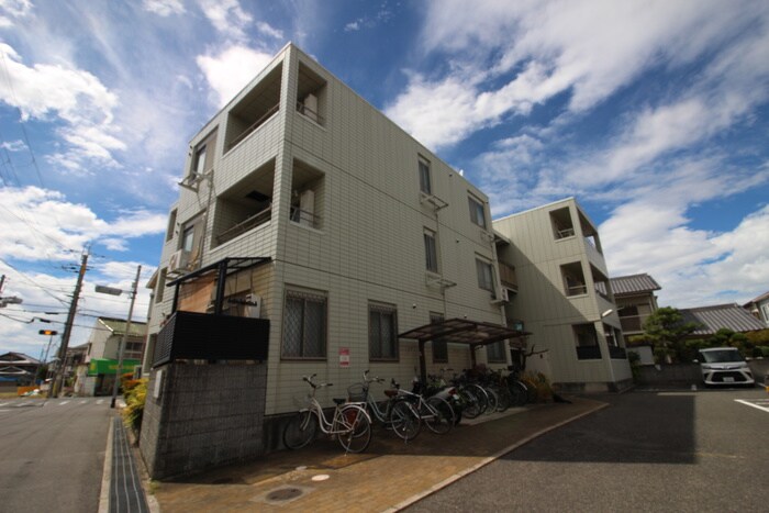 グリーンコーポの物件外観写真