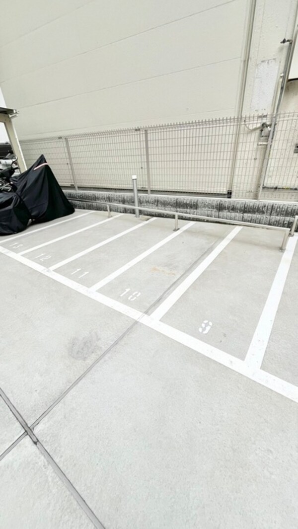 バイク置き場
