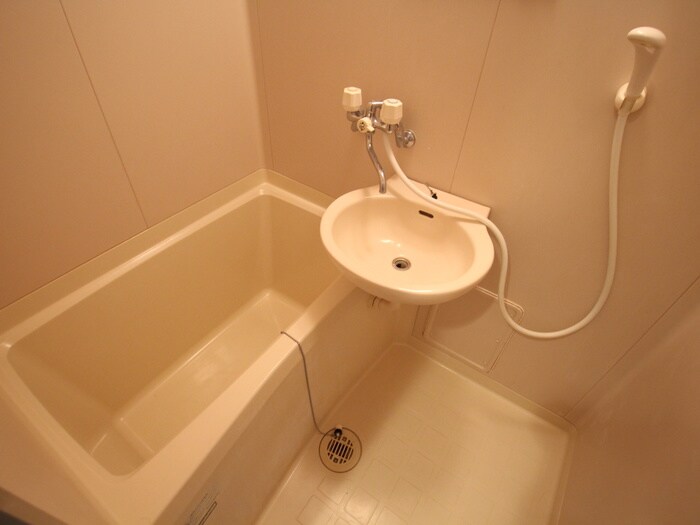 物件内観写真8　(バス／シャワールーム等)