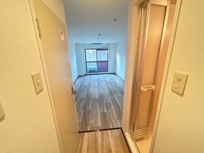 物件内観写真8　(廊下)