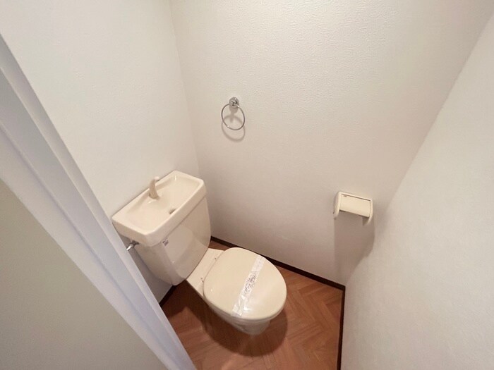 物件内観写真10　(トイレ)