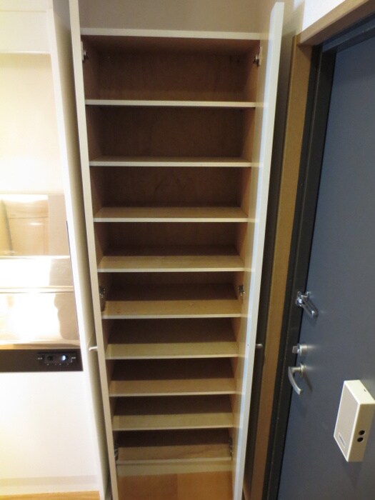 物件内観写真15　(靴箱)