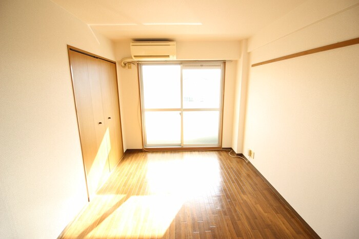 物件内観写真16　(居室)