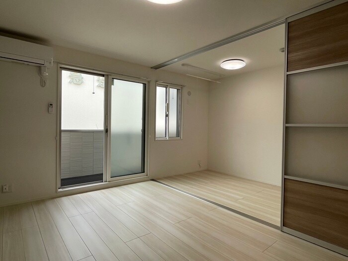 物件内観写真8　(居室)