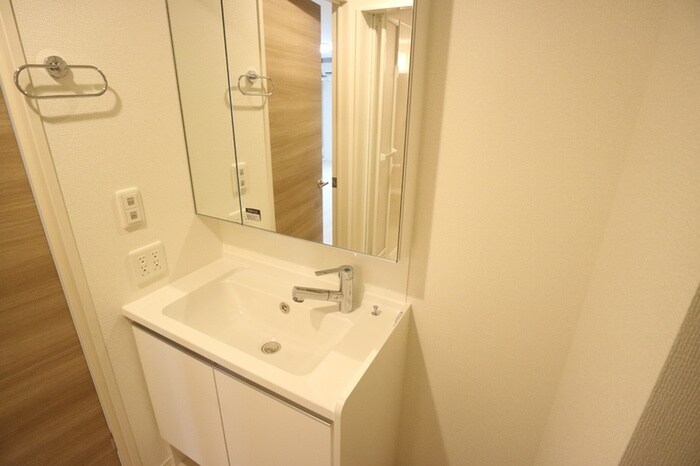 物件内観写真11　(洗面)