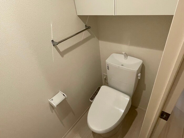 物件内観写真14　(トイレ)