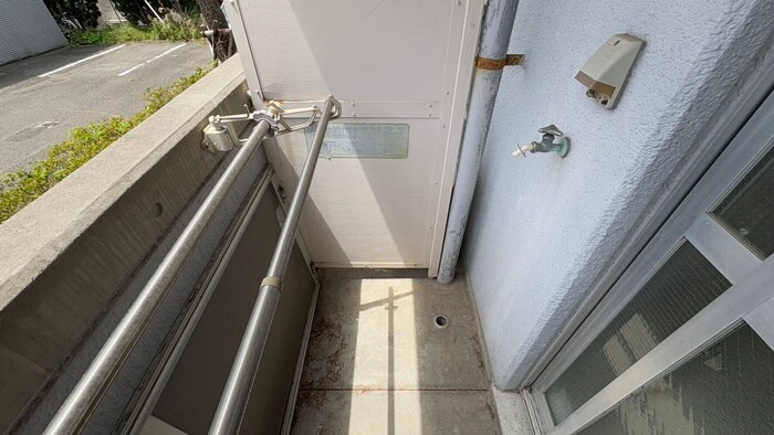 物件内観写真14　(洗濯機置場)