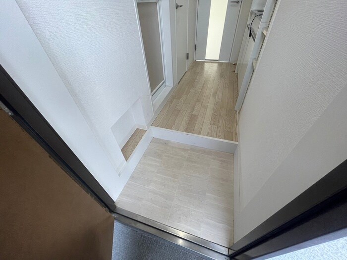 物件内観写真22　(玄関)