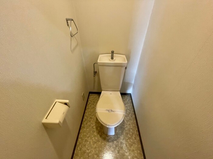 物件内観写真13　(トイレ)