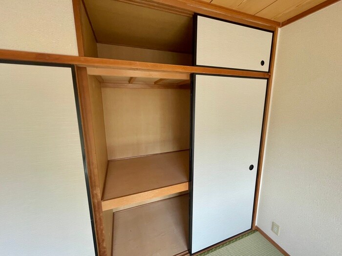 物件内観写真16　(収納)