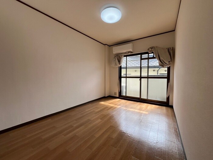 物件内観写真7　(居室)
