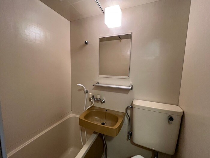 物件内観写真11　(洗面)