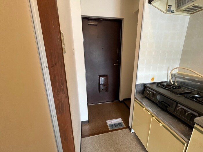 物件内観写真15　(玄関)