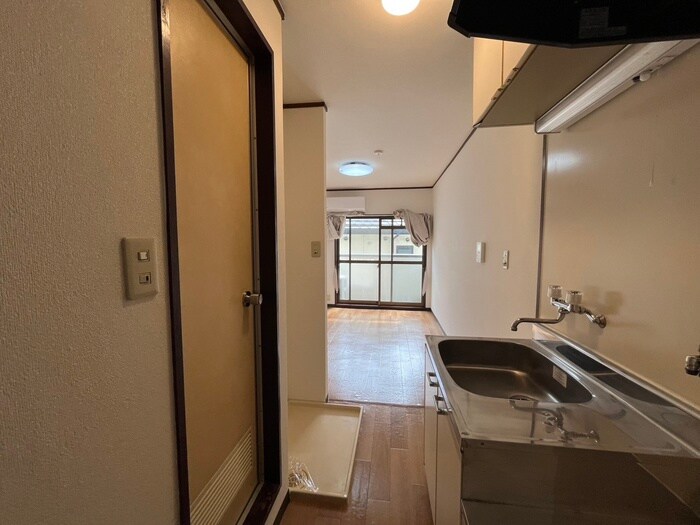 物件内観写真20　(廊下)