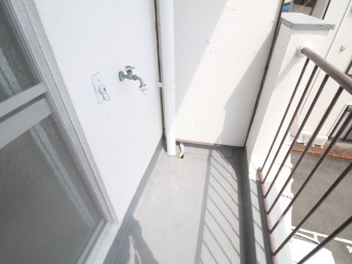 物件内観写真14　(洗濯機置場)