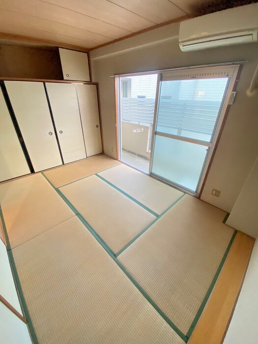 物件内観写真8　(居室)