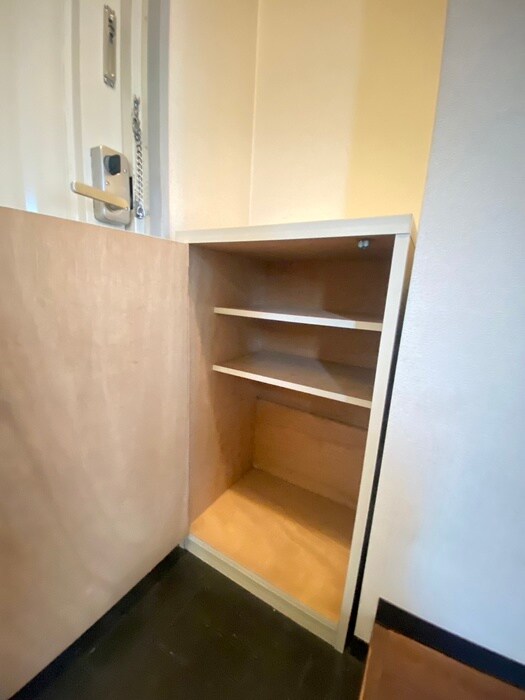 物件内観写真15　(靴箱)