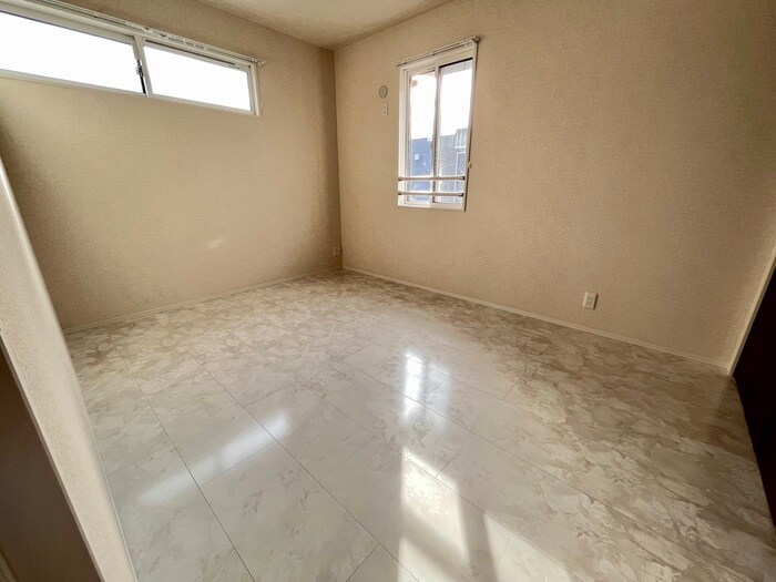 物件内観写真8　(居室)