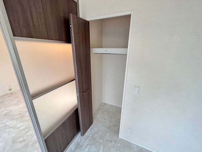 物件内観写真11　(収納)