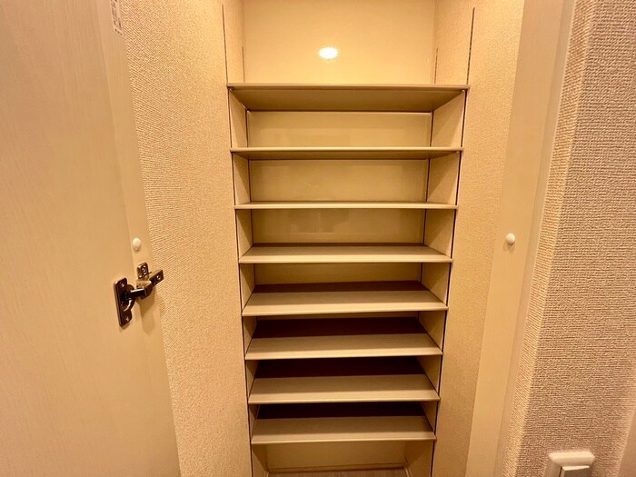 物件内観写真19　(靴箱)
