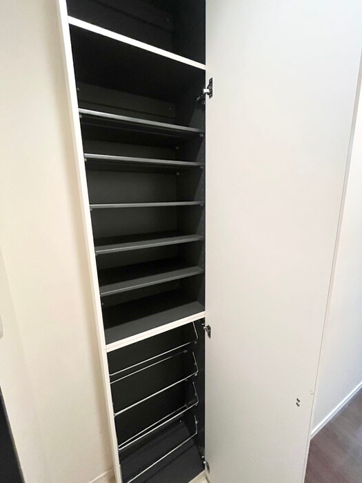 物件内観写真8　(靴箱)