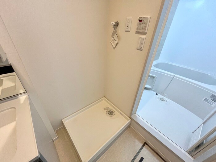 物件内観写真21　(洗濯機置場)