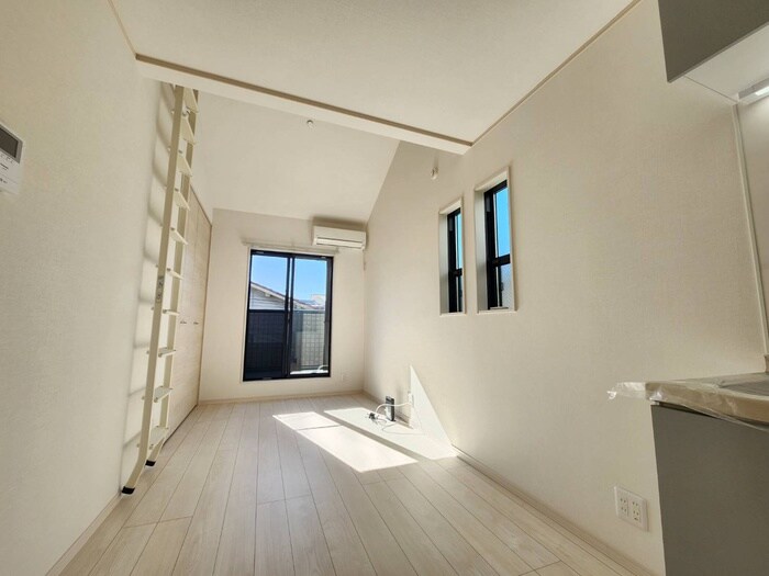 物件内観写真7　(居室)