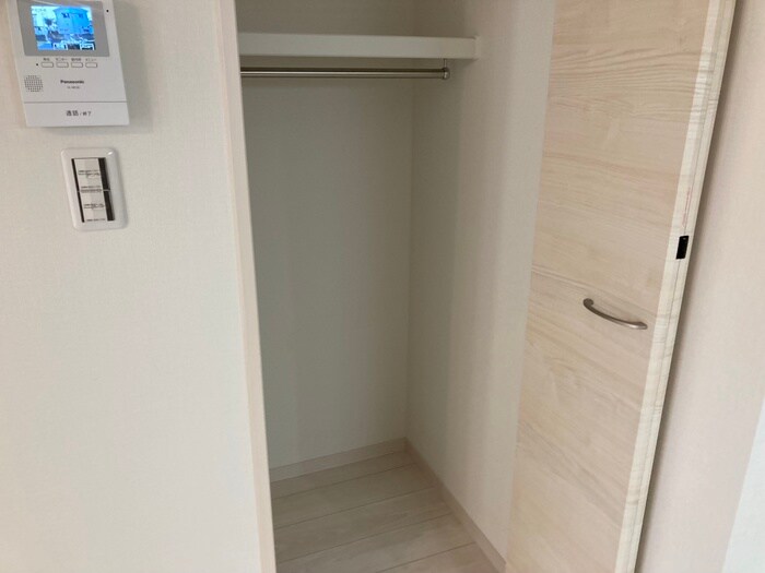 物件内観写真12　(収納)