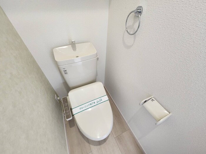 物件内観写真12　(トイレ)