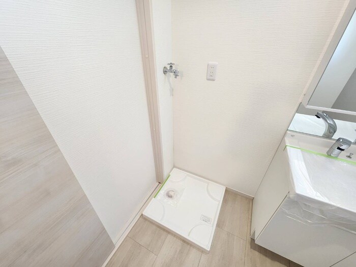 物件内観写真14　(洗濯機置場)