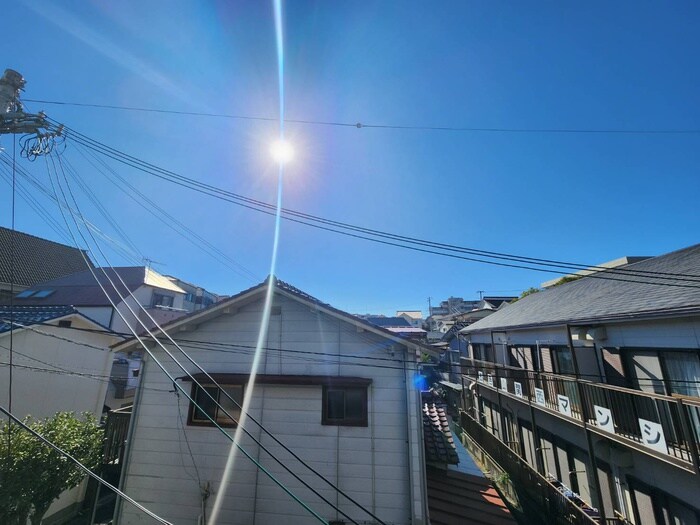 物件内観写真16　(室内からの展望)