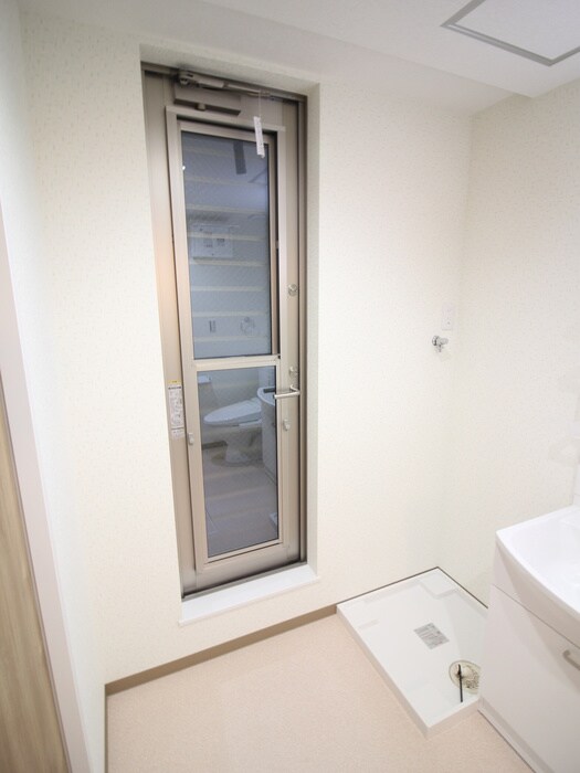 物件内観写真18　(洗面)