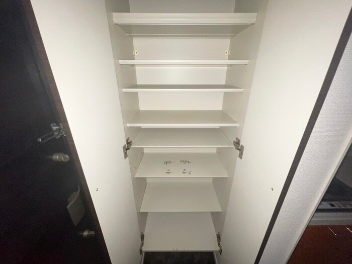 物件内観写真16　(靴箱)