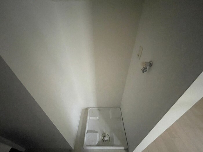 物件内観写真18　(洗濯機置場)