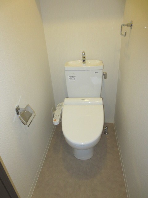 物件内観写真9　(トイレ)