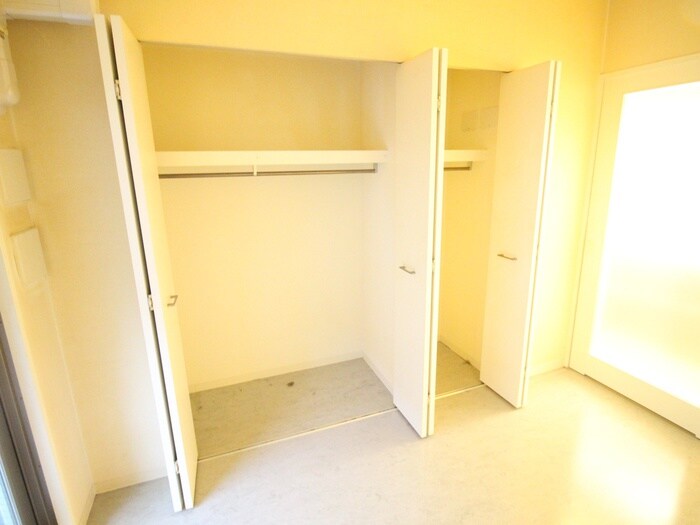 物件内観写真12　(収納)