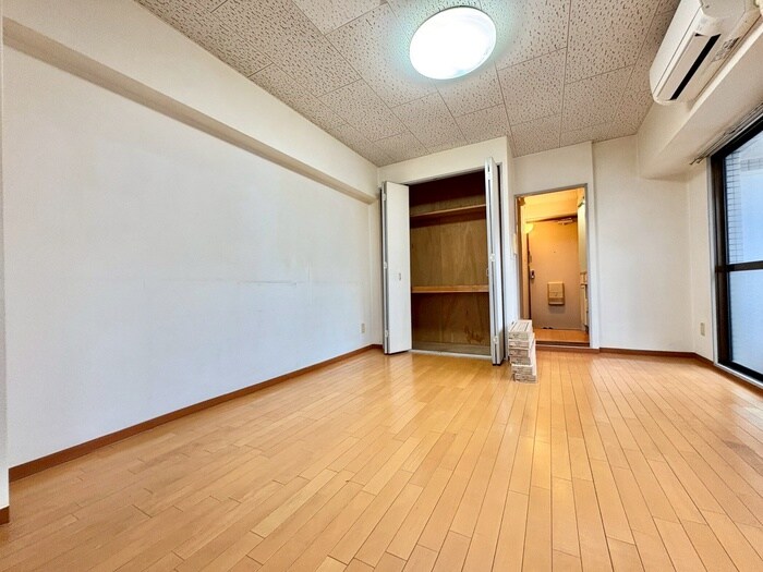 物件内観写真10　(居室)