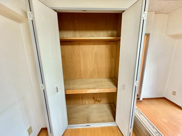 物件内観写真15　(収納)