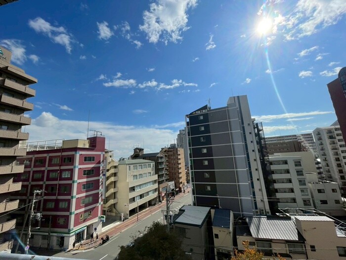 物件内観写真16　(室内からの展望)