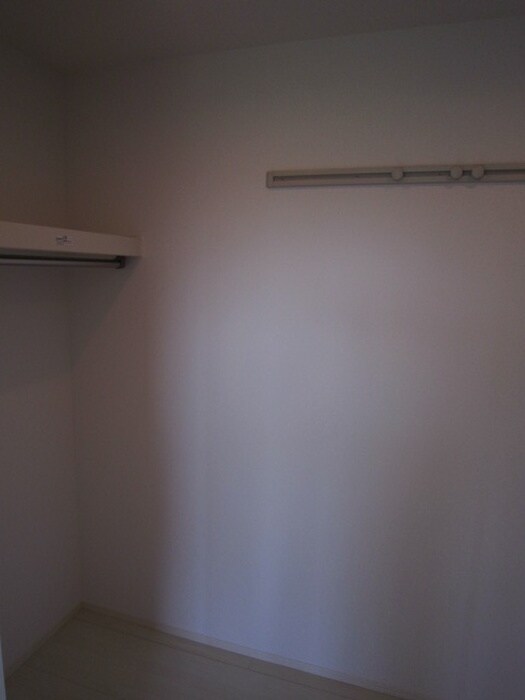 物件内観写真9　(収納)