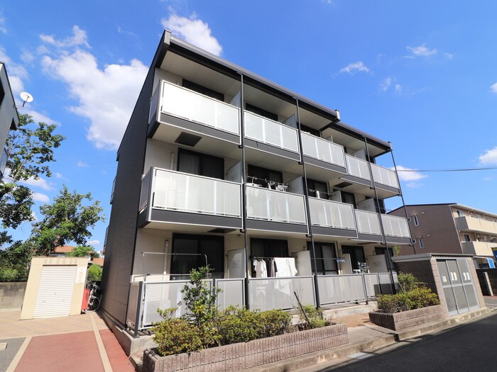 物件外観写真1　(外観写真)