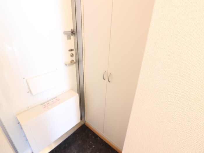 物件内観写真15　(靴箱)