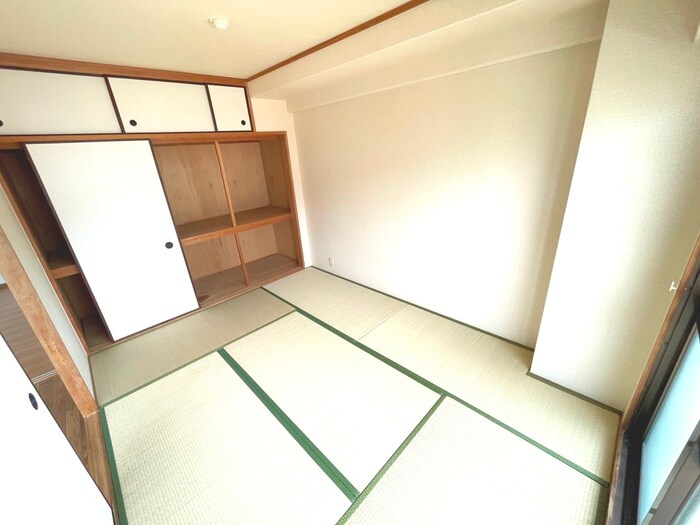 物件内観写真9　(居室)