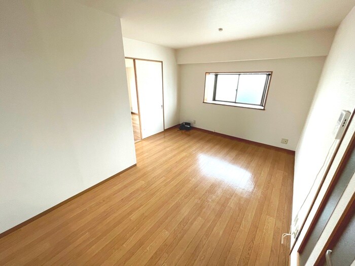 物件内観写真10　(居室)